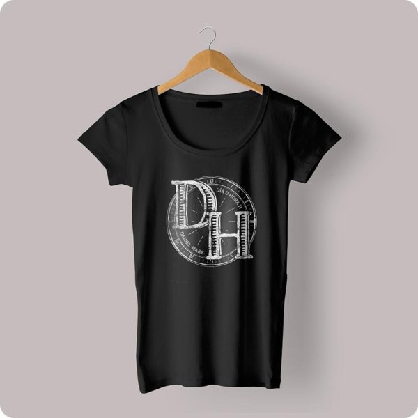 Camiseta entallada. Color negro